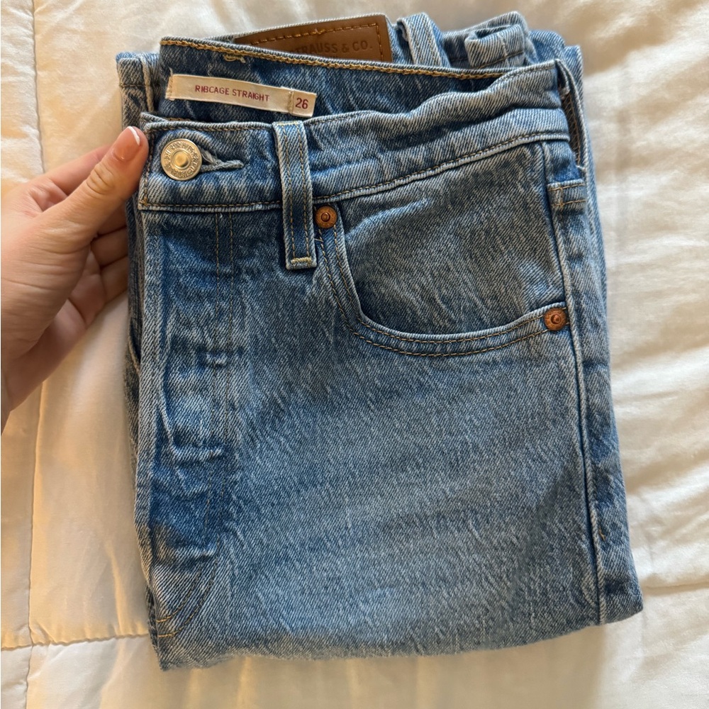 Levi’s Ribcage Straight Jeans - Size 26